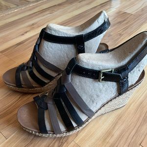 Cobb Hill Wedge Sandal 8M